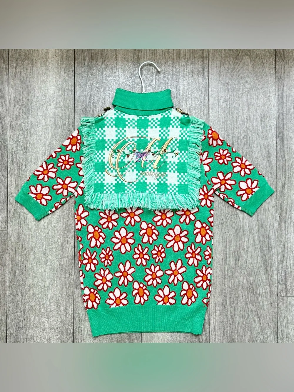 Motoguo Daisy and Tiny Tim Kelly Green Knit Top